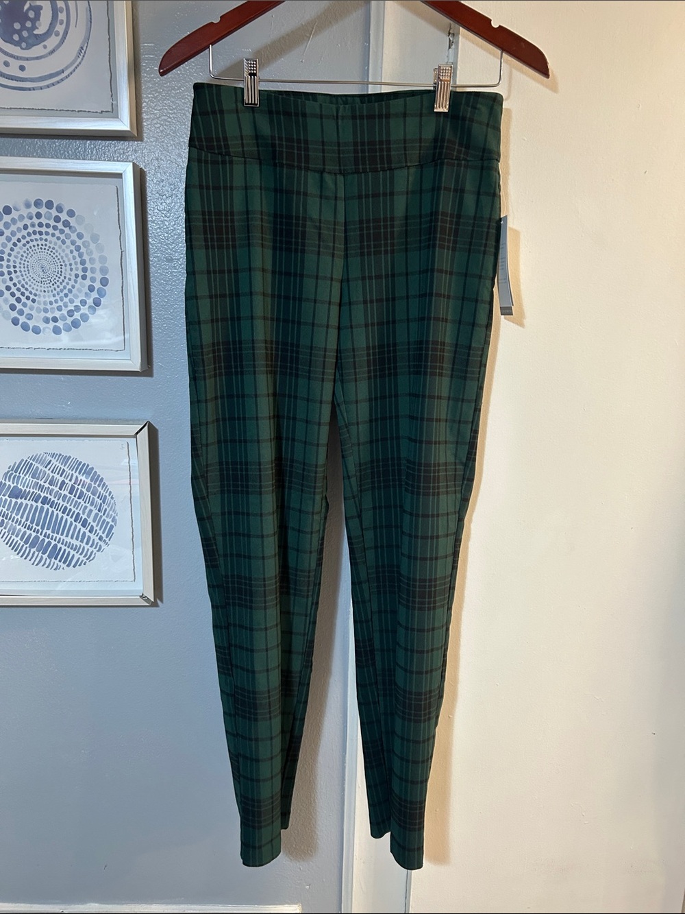 NWT New Directions Cool Girl Green Plaid Millennium Polished Pants Womens Size 6